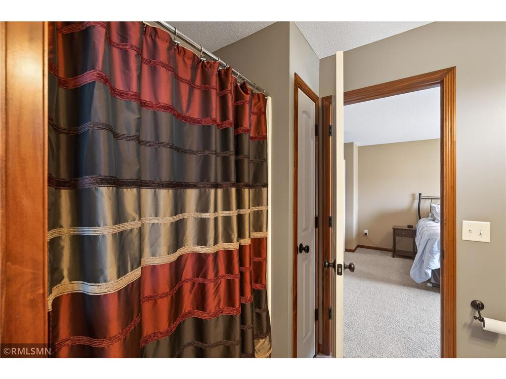 10406 Florida Avenue N Brooklyn Park MN 55445 7048287 image35