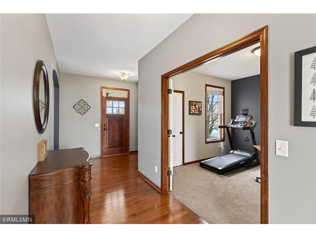 10406 Florida Avenue N Brooklyn Park MN 55445 7048287 image7