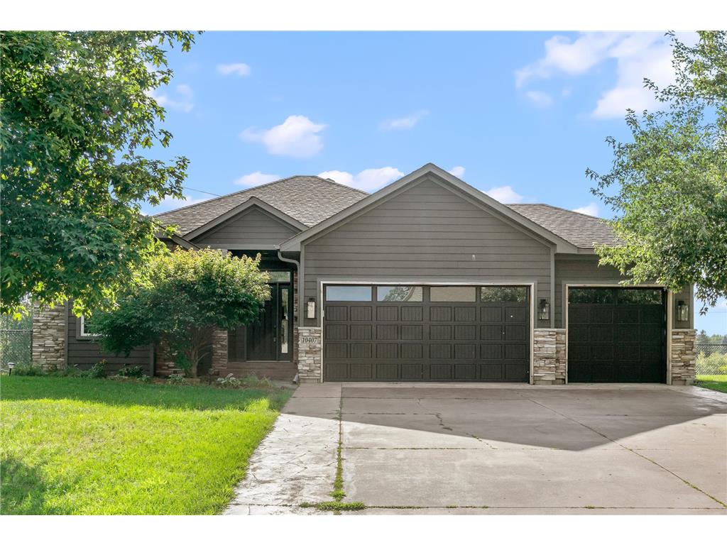 10407 Orchard Trail N Brooklyn Park MN 55443 6419046 image1