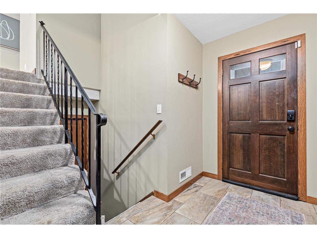 10408 Wyoming Avenue S Bloomington MN 55438 7053376 image3
