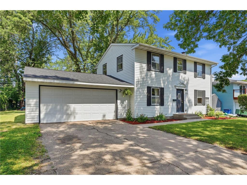 1041 23rd Avenue N Saint Cloud MN 56303 7094570 image1