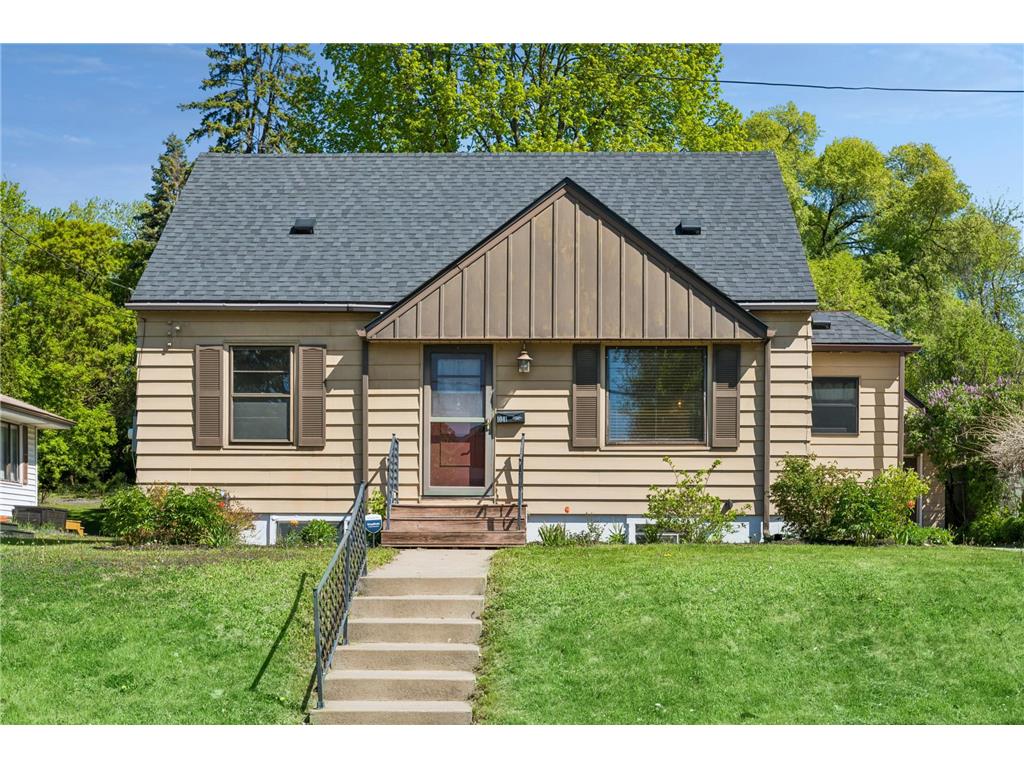 1041 36th Avenue NE Minneapolis MN 55418 7061465 image1