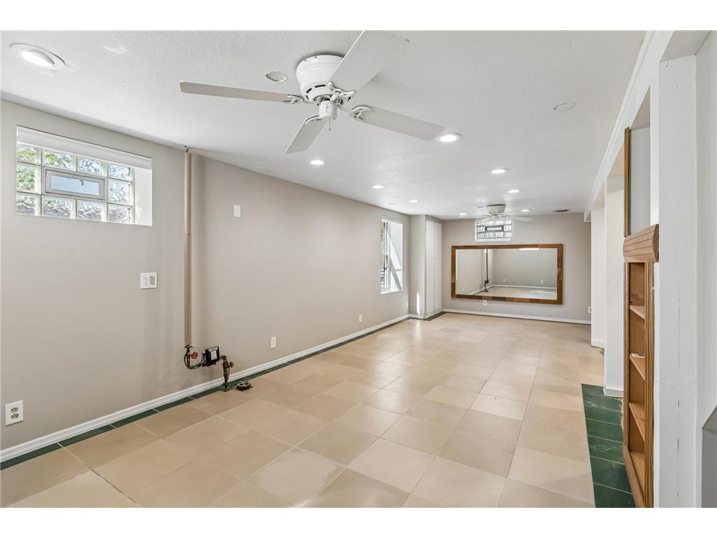 1041 36th Avenue NE Minneapolis MN 55418 7061465 image24