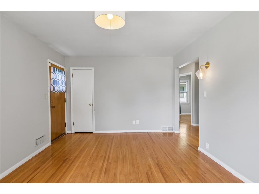 1041 36th Avenue NE Minneapolis MN 55418 7061465 image3
