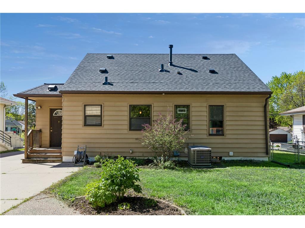 1041 36th Avenue NE Minneapolis MN 55418 7061465 image33