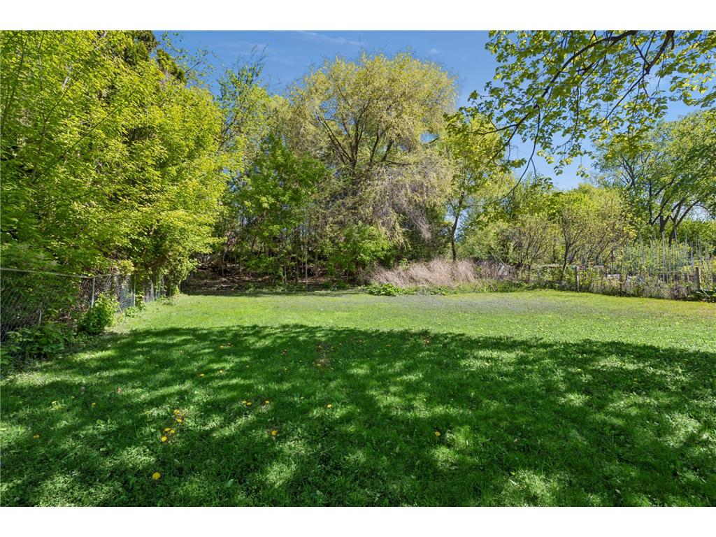 1041 36th Avenue NE Minneapolis MN 55418 7061465 image38