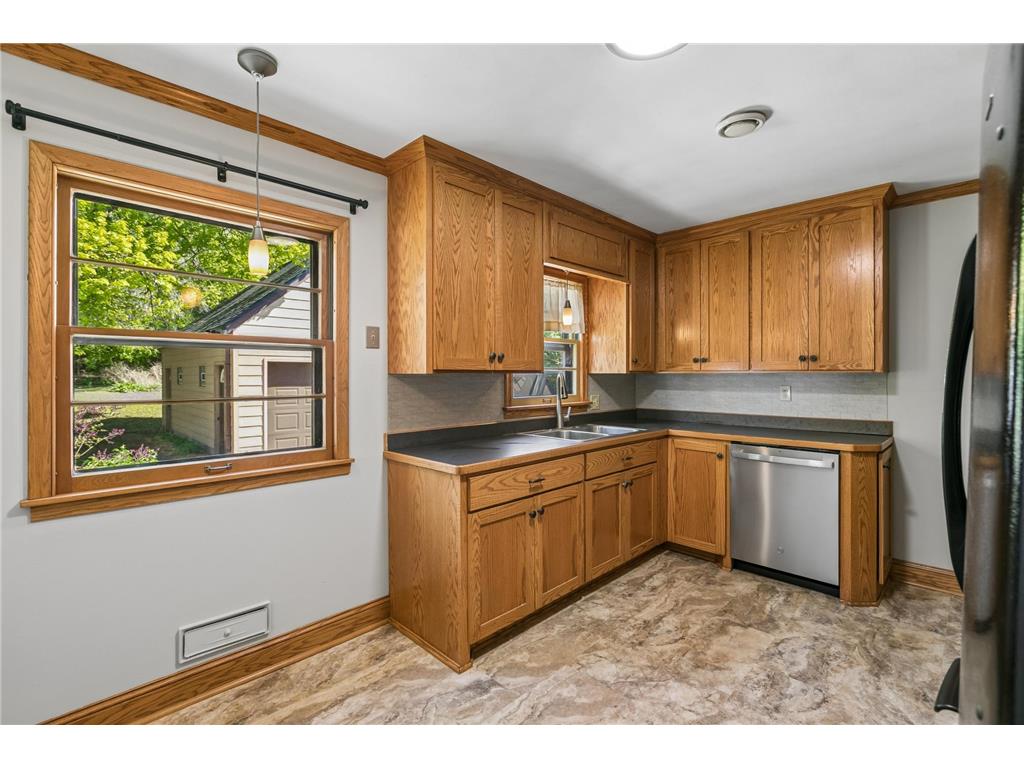 1041 36th Avenue NE Minneapolis MN 55418 7061465 image9