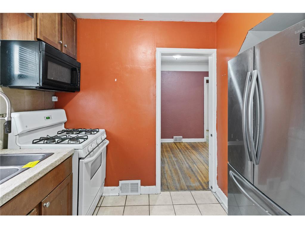1041 6th Street E Saint Paul MN 55106 7049353 image13