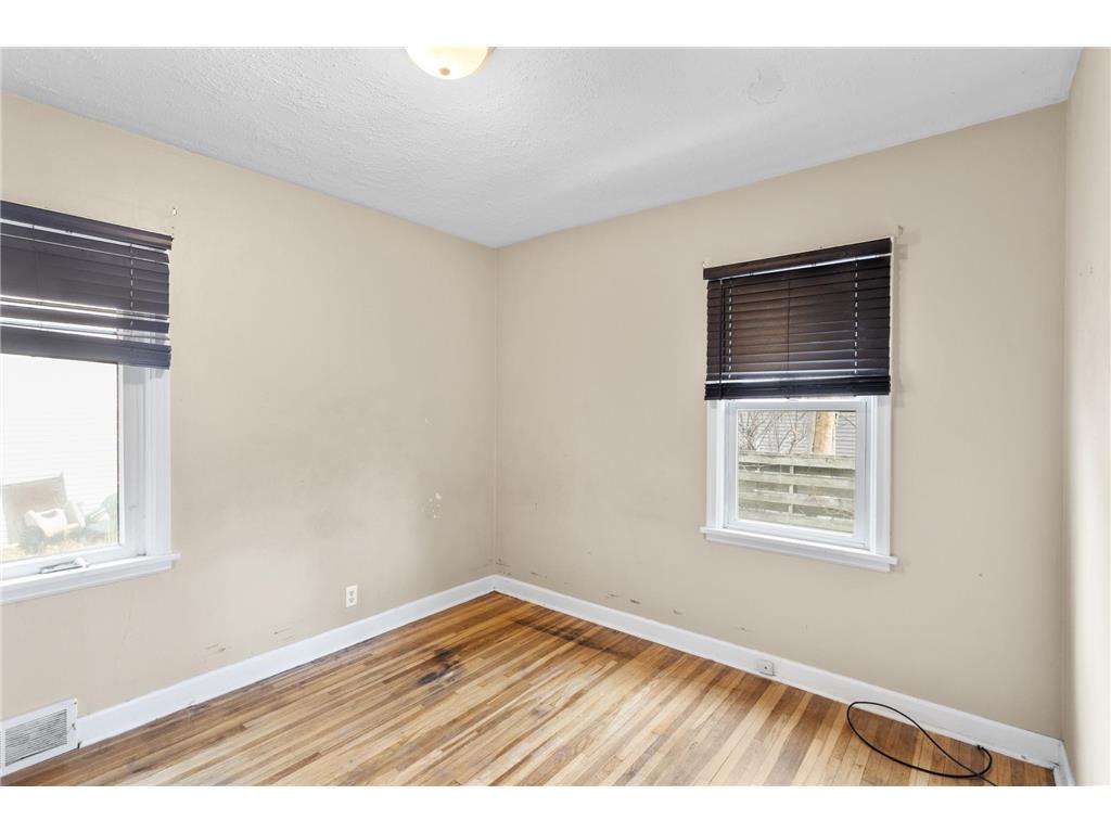 1041 6th Street E Saint Paul MN 55106 7049353 image9