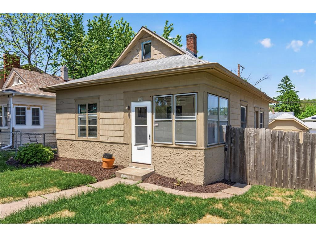 1041 Magnolia Avenue E Saint Paul MN 55106 7080873 image1