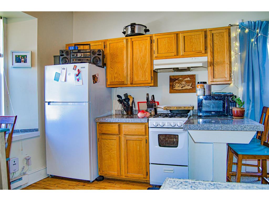 1041 Osceola Avenue Saint Paul MN 55105 7048283 image10