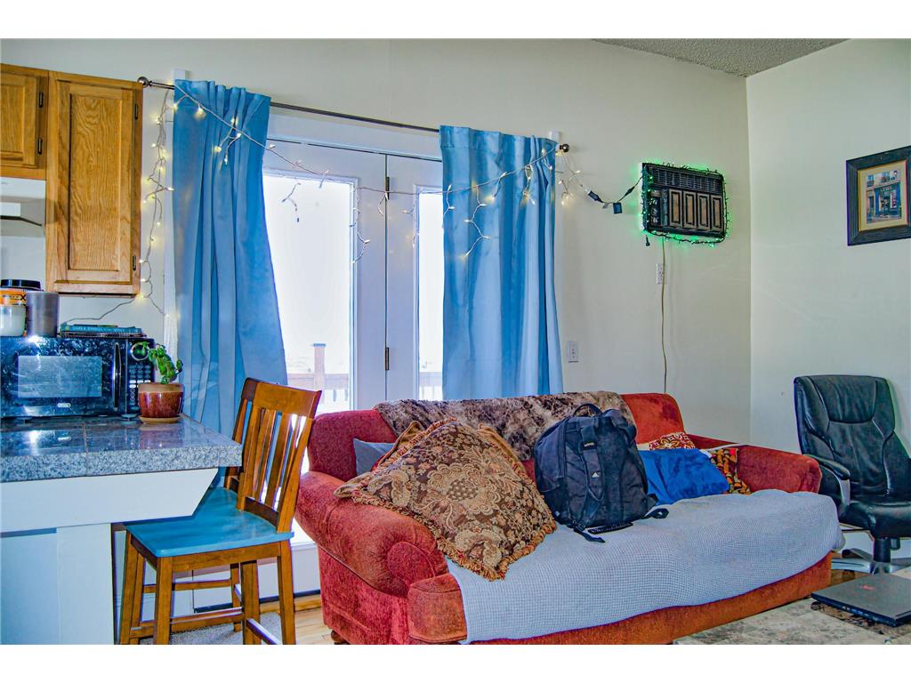 1041 Osceola Avenue Saint Paul MN 55105 7048283 image12
