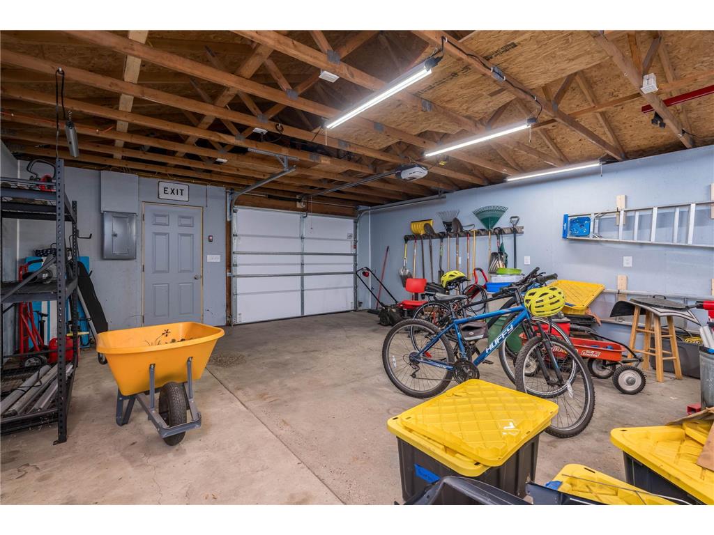 1041 Quincy Street North Mankato MN 56003 7098881 image27