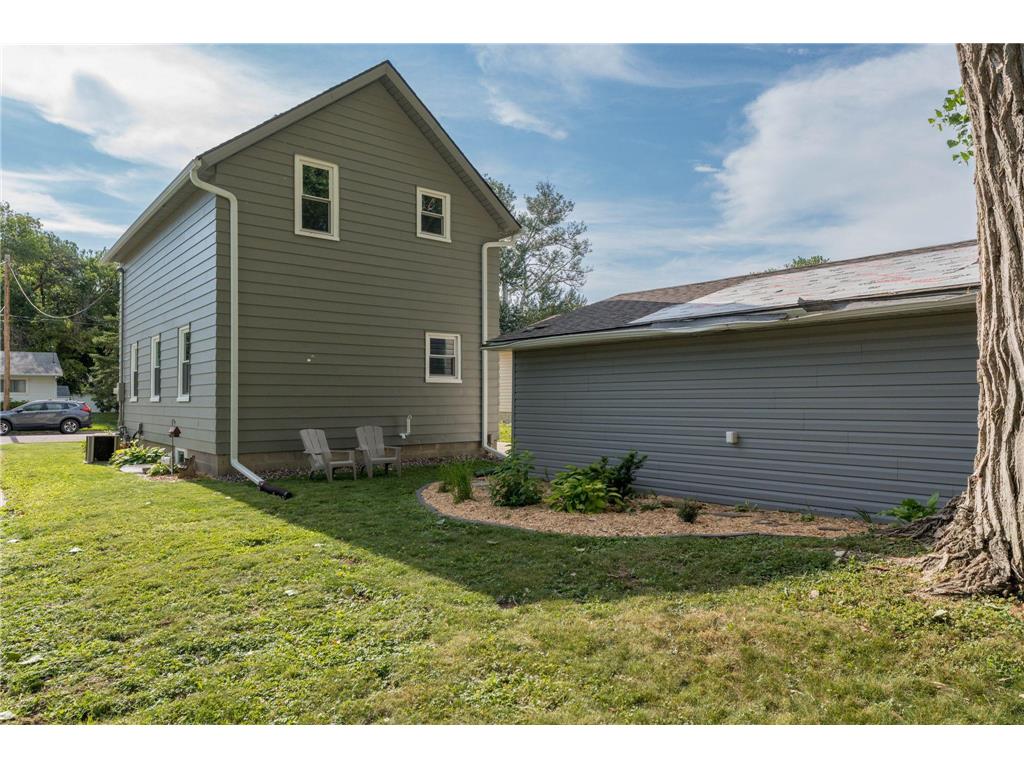 1041 Quincy Street North Mankato MN 56003 7098881 image28