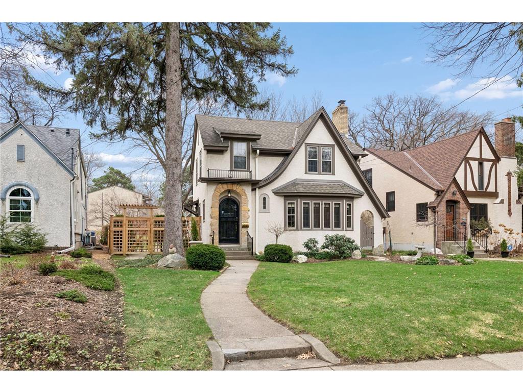 1041 Thomas Avenue S Minneapolis MN 55405 7049623 image1