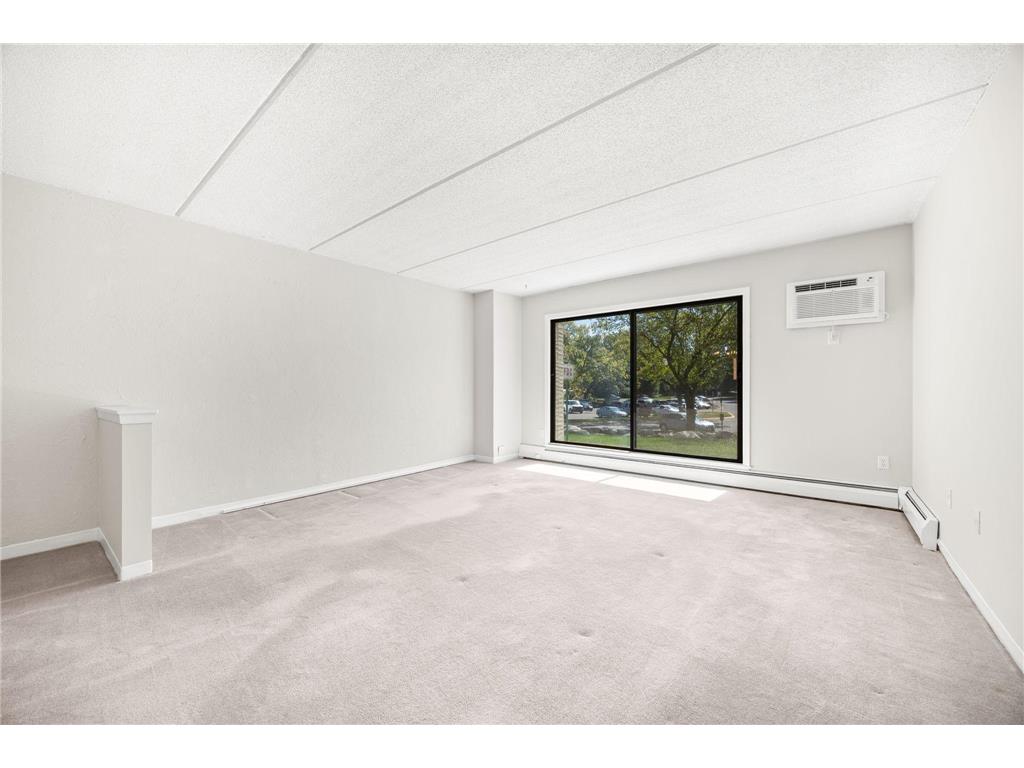 10411 Cedar Lake Road #213 Minnetonka MN 55305 7020492 image10