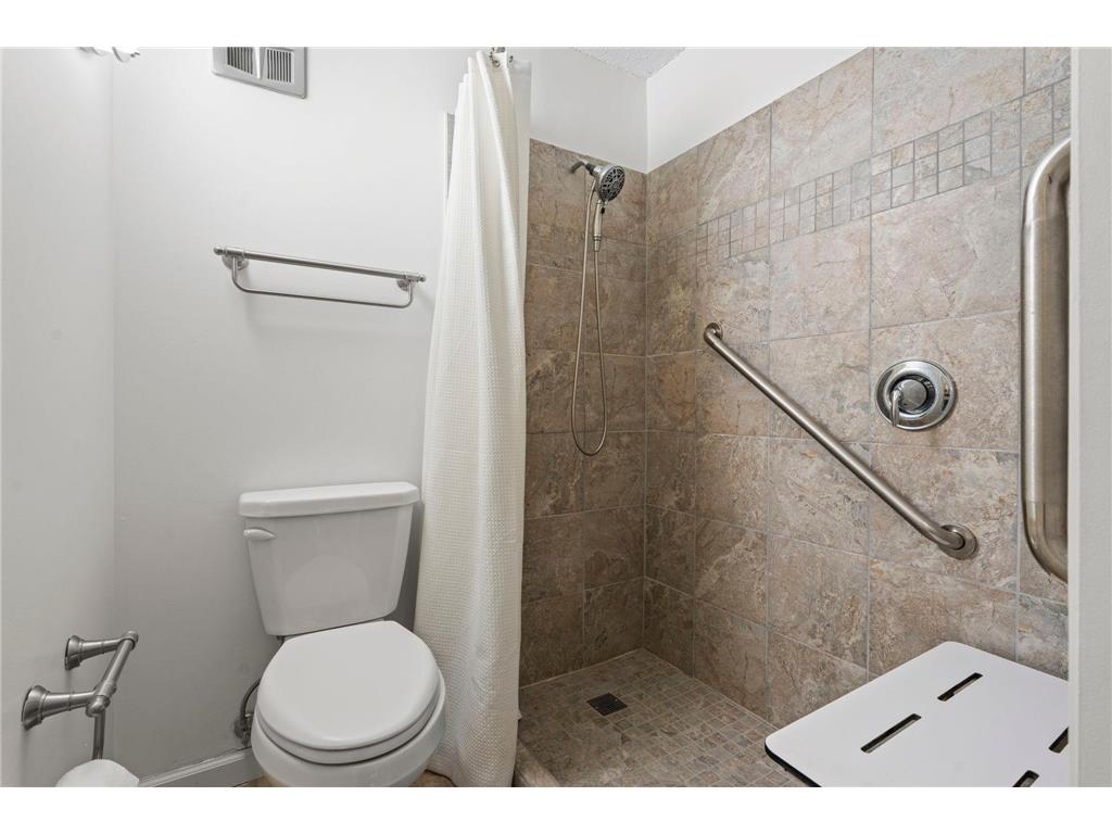 10411 Cedar Lake Road #419 Minnetonka MN 55305 7098883 image20