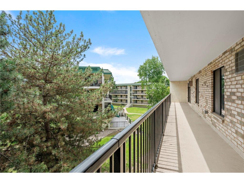 10411 Cedar Lake Road #419 Minnetonka MN 55305 7098883 image27