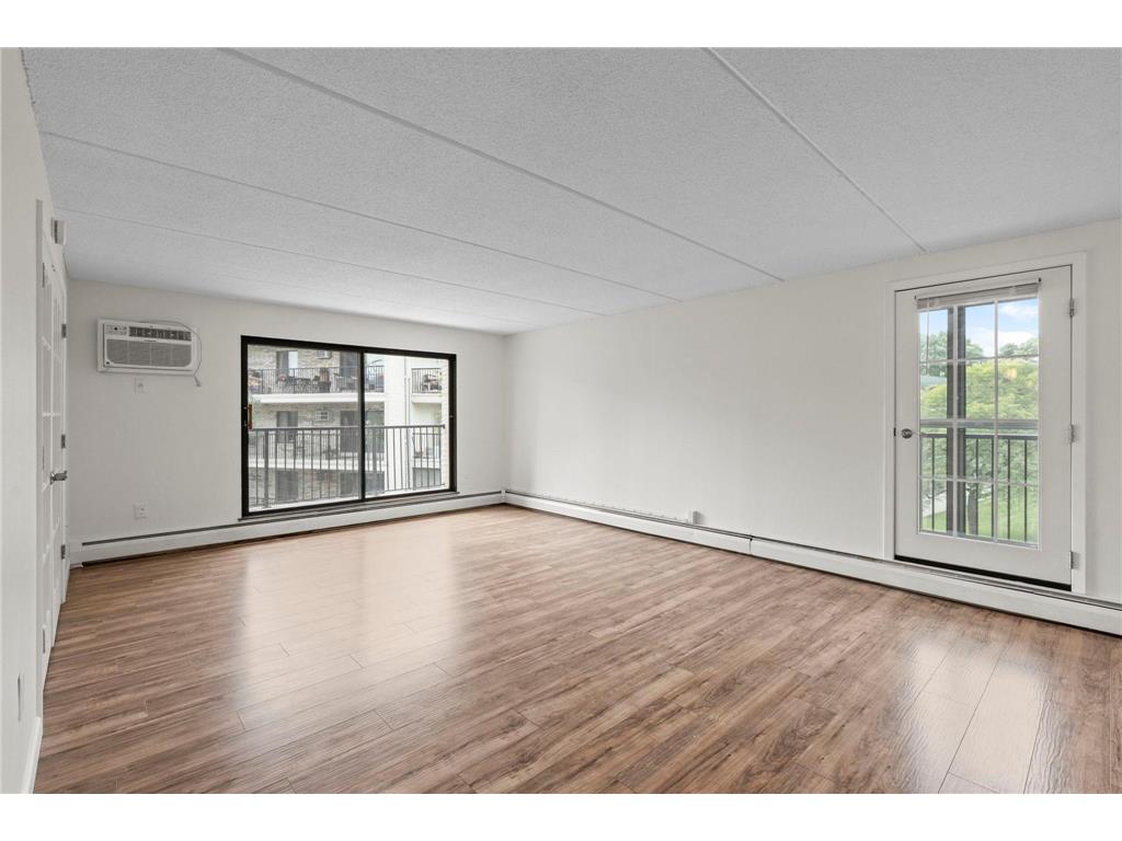 10411 Cedar Lake Road #419 Minnetonka MN 55305 7098883 image3