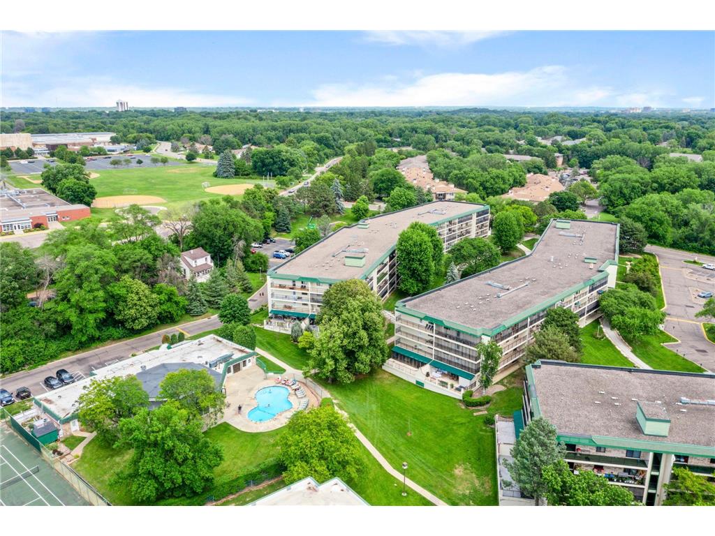 10411 Cedar Lake Road #419 Minnetonka MN 55305 7098883 image52