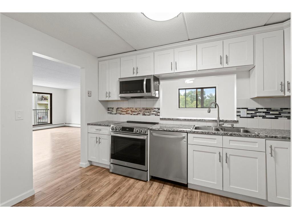 10411 Cedar Lake Road #419 Minnetonka MN 55305 7098883 image8