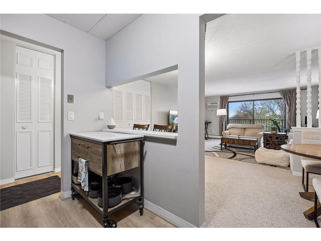 10411 Cedar Lake Road #515 Minnetonka MN 55305 7063525 image6