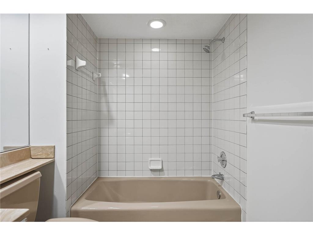 10417 Fawns Way Eden Prairie MN 55347 7047857 image23