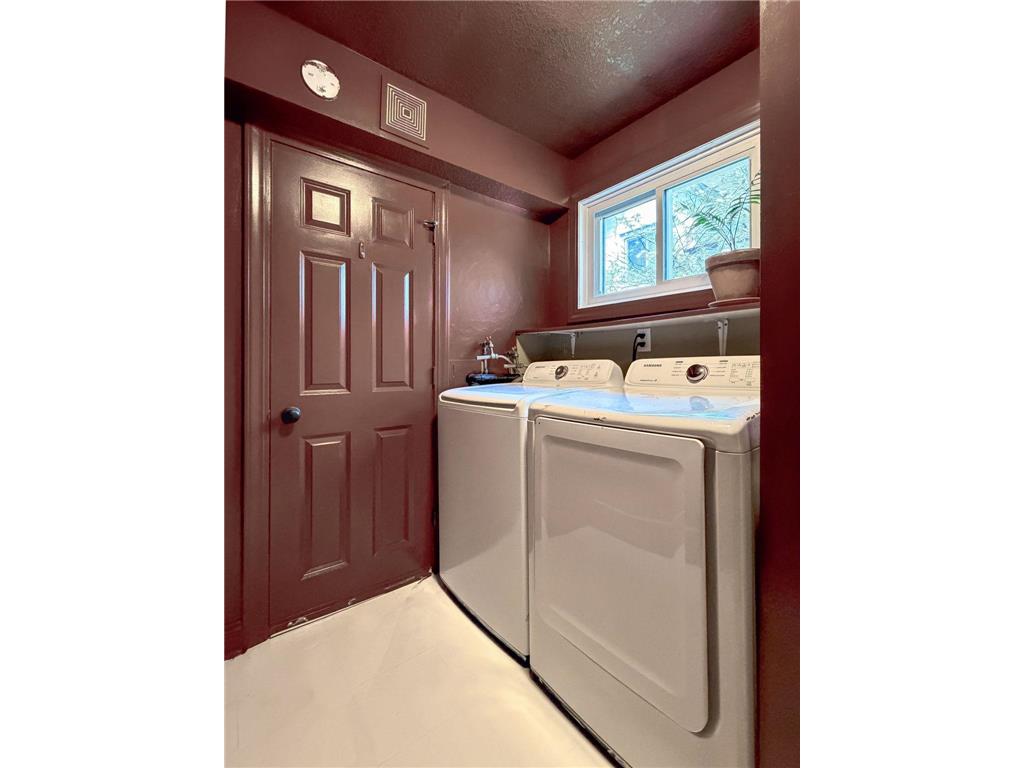 1042 Churchill Street Saint Paul MN 55103 7071839 image16