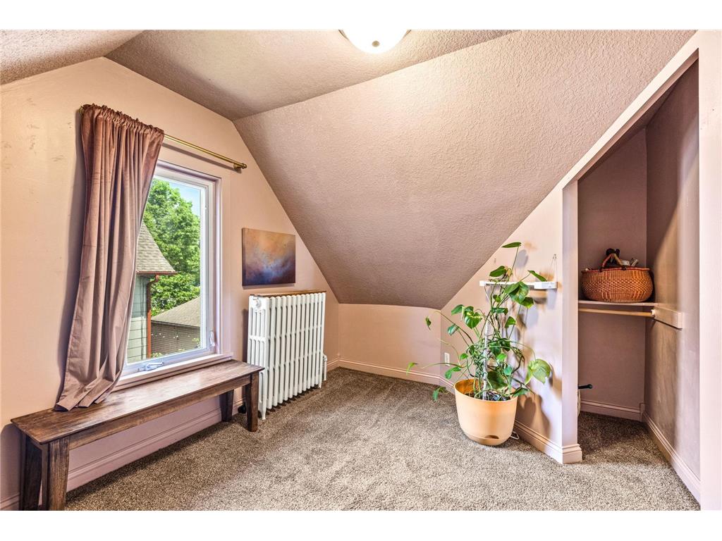 1042 Churchill Street Saint Paul MN 55103 7071839 image18