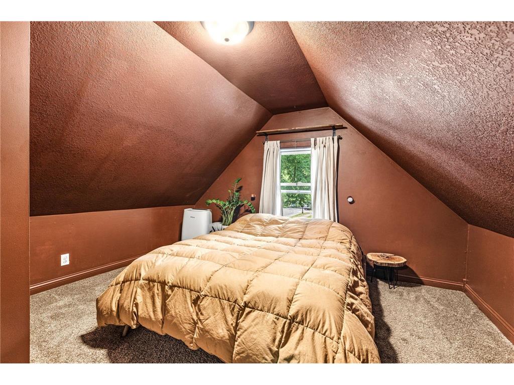1042 Churchill Street Saint Paul MN 55103 7071839 image21