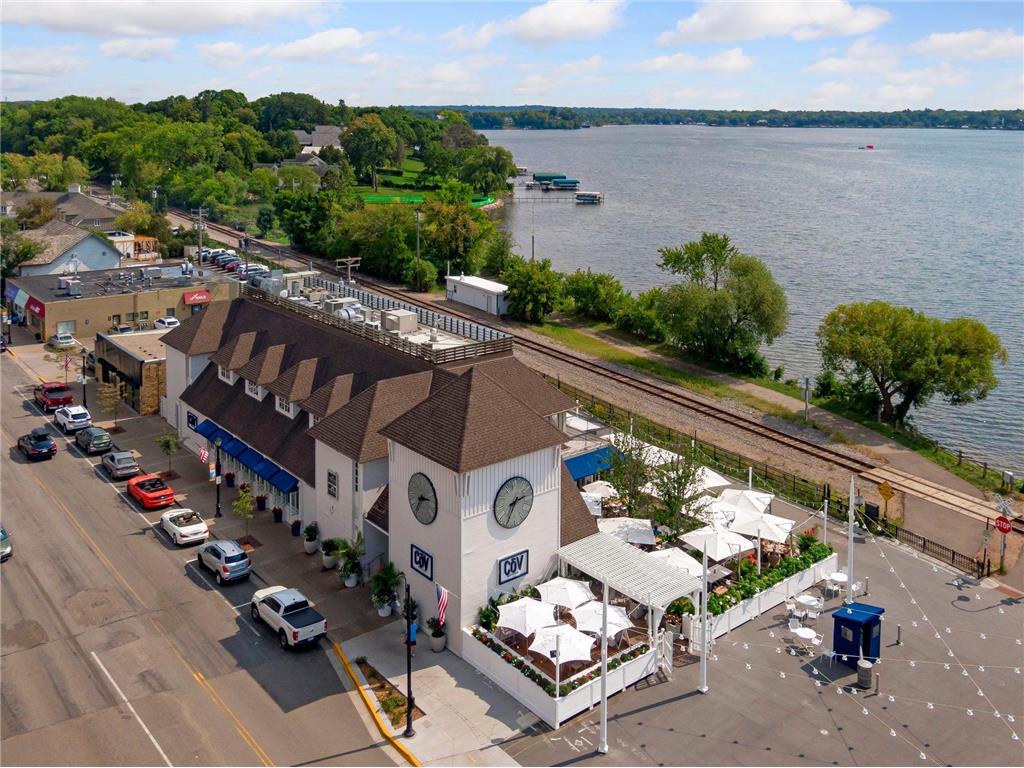 1042 E Circle Drive Wayzata MN 55391 7029397 image22
