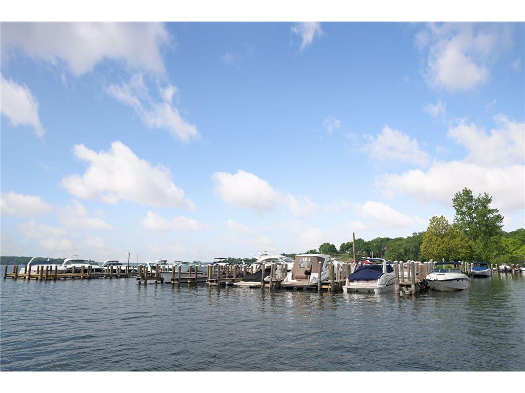 1042 E Circle Drive Wayzata MN 55391 7029397 image27
