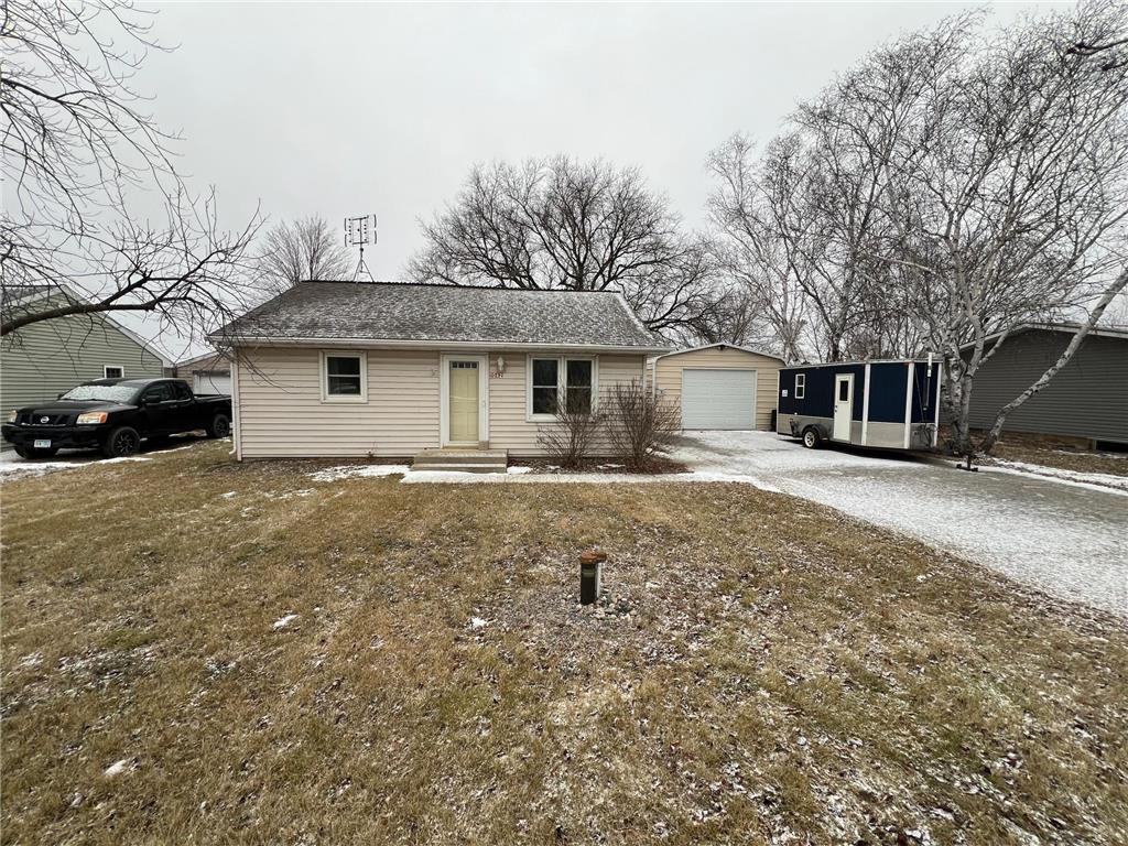1042 Fir Avenue NW Wadena MN 56482 6638494 image1