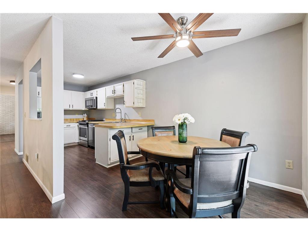 1042 Pontiac Lane Chanhassen MN 55317 7019237 image11