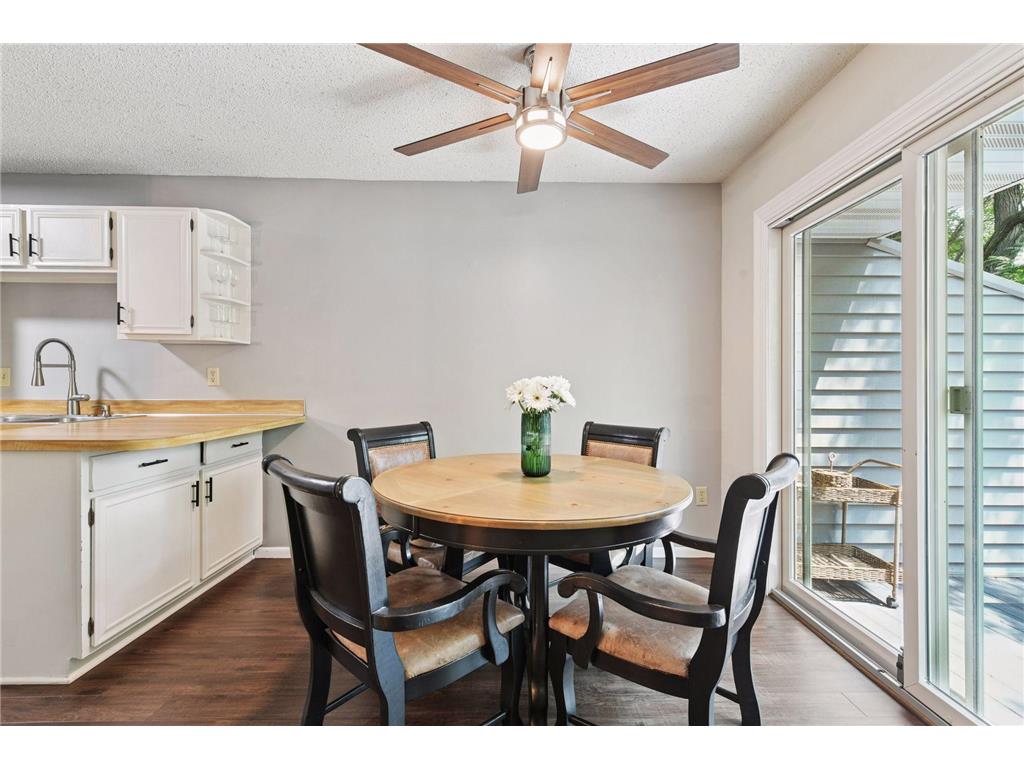 1042 Pontiac Lane Chanhassen MN 55317 7019237 image12