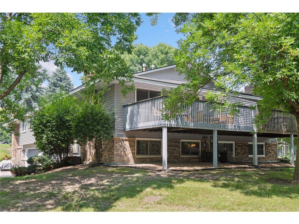 1042 Pontiac Lane Chanhassen MN 55317 7051106 image2