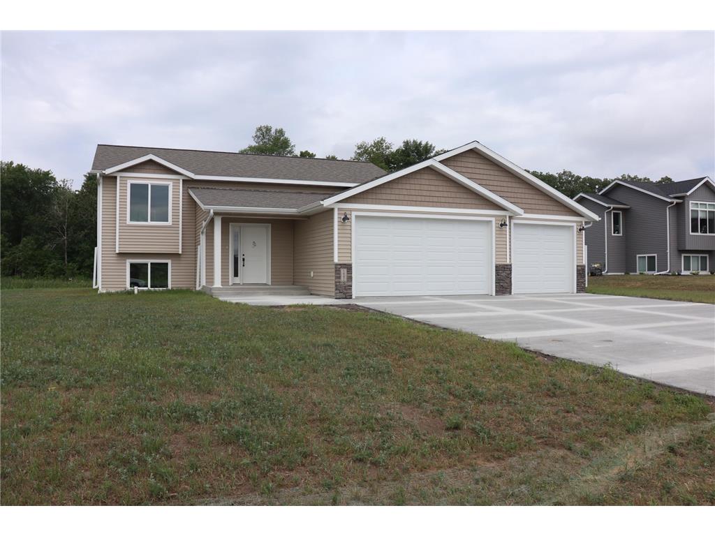 1042 Village Lane Detroit Lakes MN 56501 6471936 image1