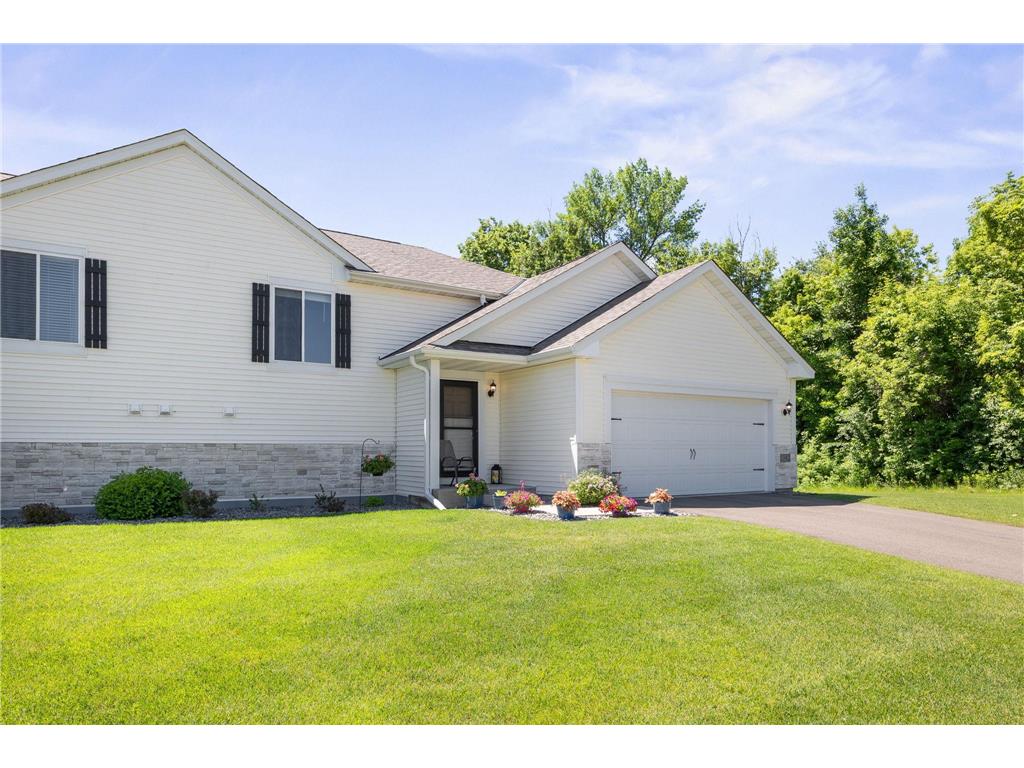 1042 White Tail Lane Montrose MN 55363 7090544 image1