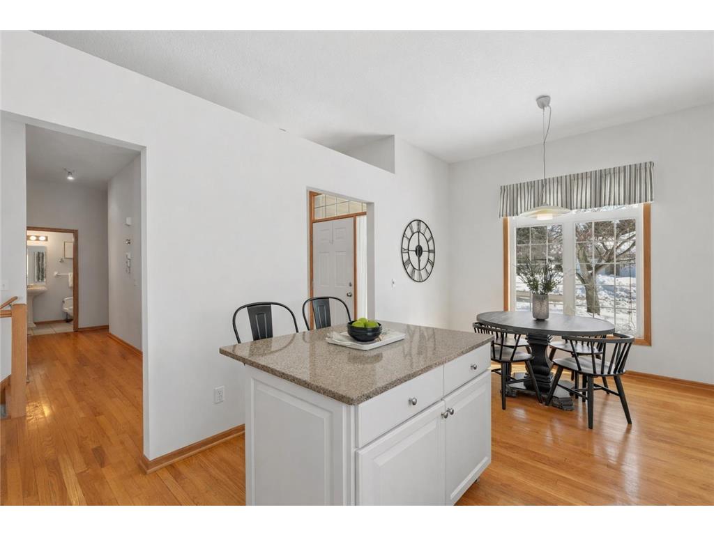 10420 Lancaster Lane Woodbury MN 55129 7009039 image10