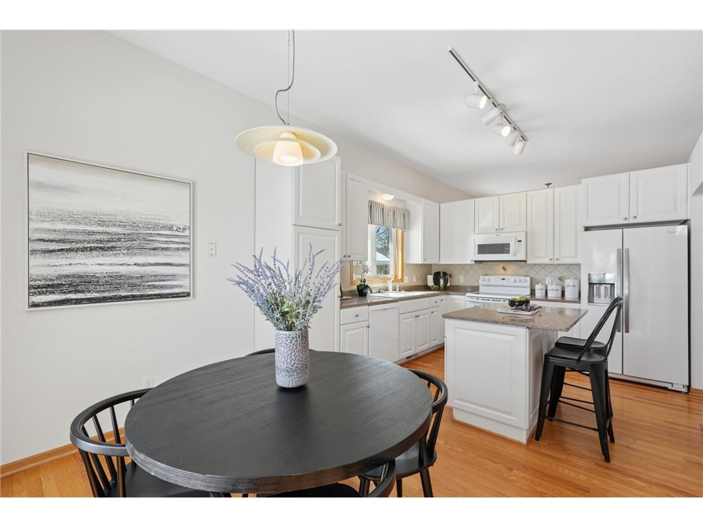 10420 Lancaster Lane Woodbury MN 55129 7009039 image11