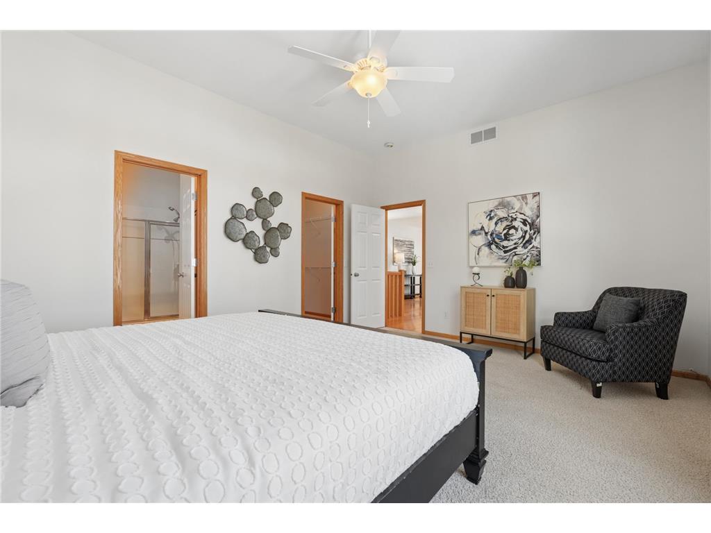 10420 Lancaster Lane Woodbury MN 55129 7009039 image13