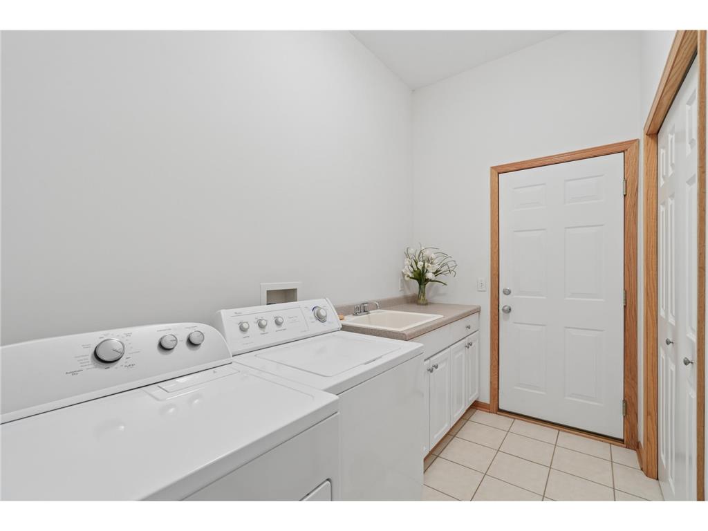 10420 Lancaster Lane Woodbury MN 55129 7009039 image18