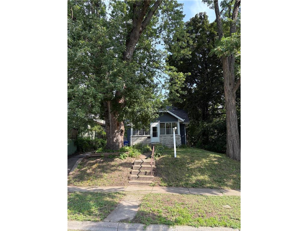 1043 Burns Avenue Saint Paul MN 55106 6716449 image1