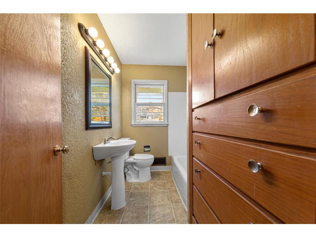 1043 Chase Avenue Gibbon MN 55335 6809290 image15