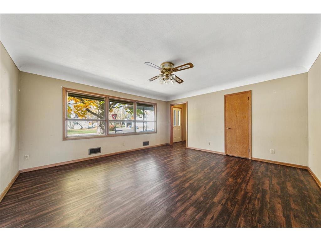 1043 Chase Avenue Gibbon MN 55335 6809290 image5