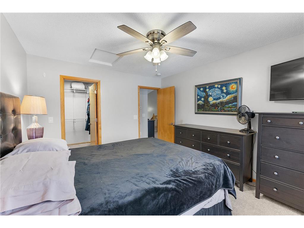 1043 Honeysuckle Lane SE Cambridge MN 55008 7001223 image11