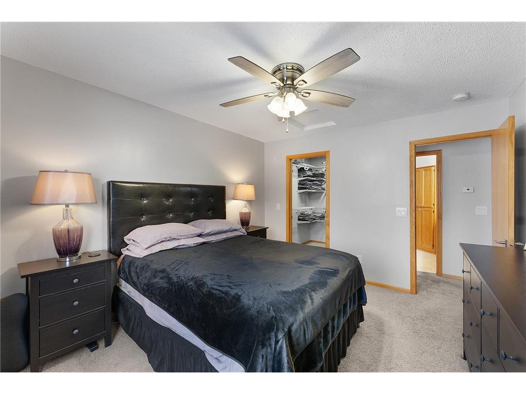 1043 Honeysuckle Lane SE Cambridge MN 55008 7001223 image12