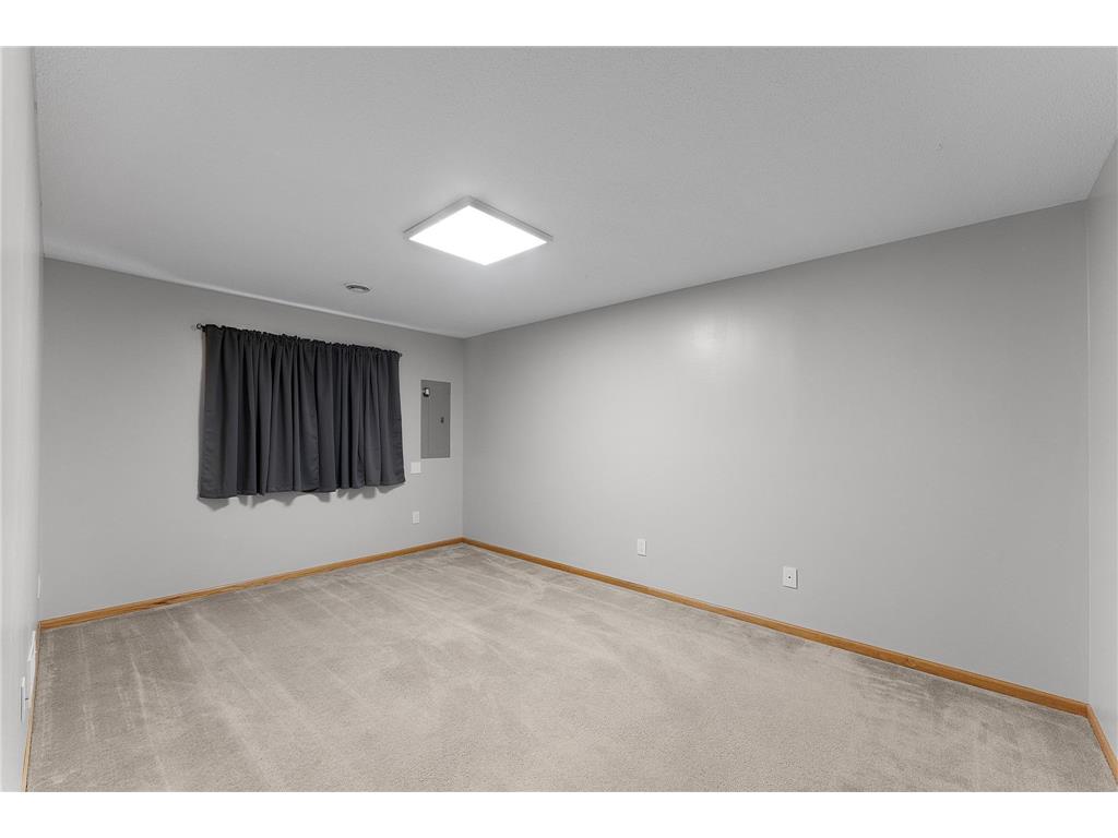 1043 Honeysuckle Lane SE Cambridge MN 55008 7001223 image16