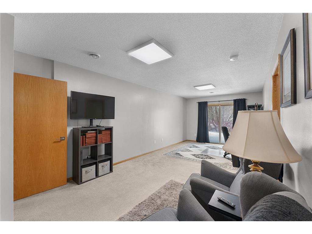 1043 Honeysuckle Lane SE Cambridge MN 55008 7001223 image18