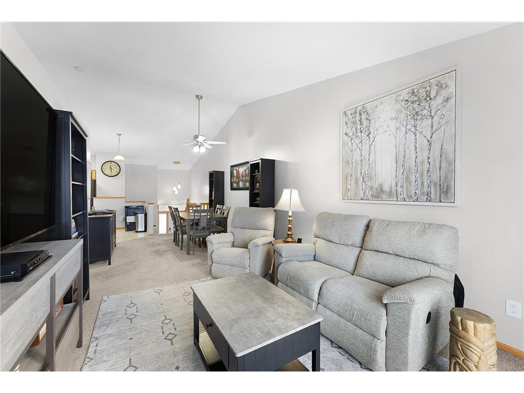 1043 Honeysuckle Lane SE Cambridge MN 55008 7001223 image2